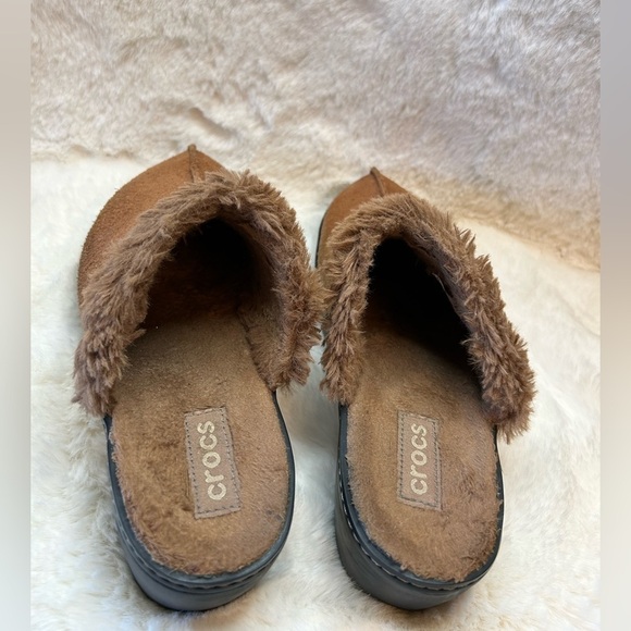 Crocs women’s rust tan cobbler leather suede Clog shoes with fur insoles Sz-9. L - Picture 6 of 16